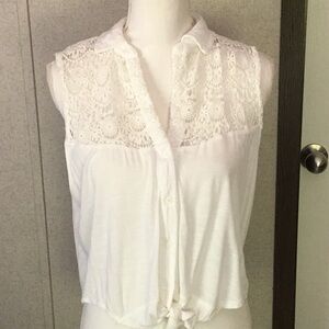Rue21 White Lace Sleeveless Top